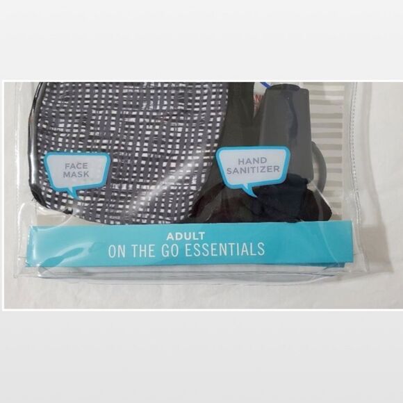 New Adult Mask & Essentials Travel Kit Acce - Picture 4 of 12